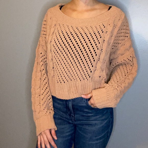 Urban Outfitters Sweaters - URBAN OUTFITTERS cropped chunky knit sweater S